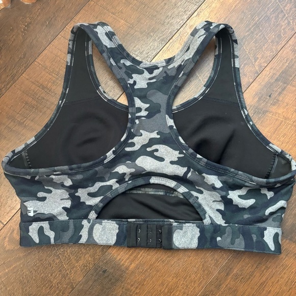 FABLETICS Camo Sylvia Sports Bra Moss Camo Large - Picture 8 of 9